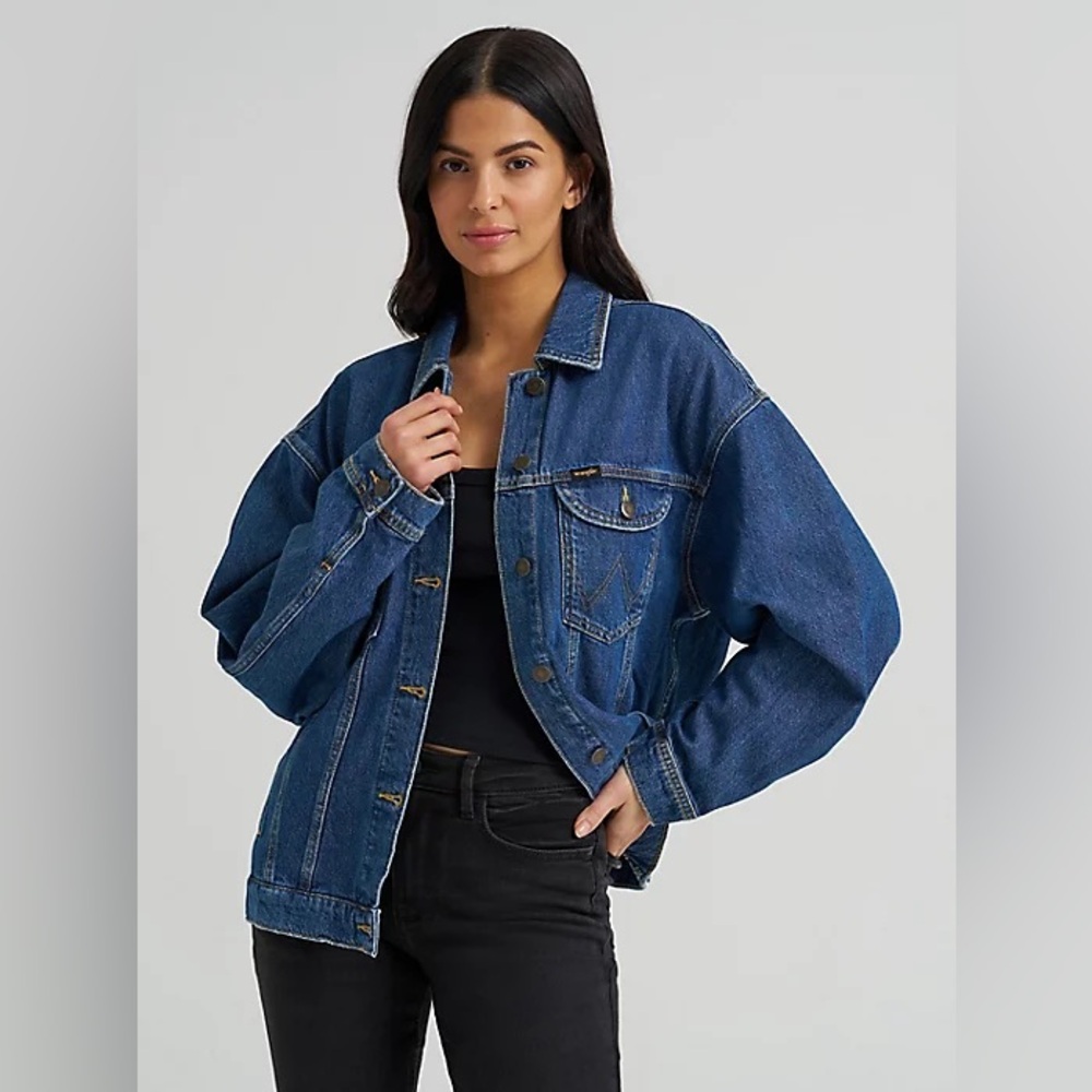 Wrangler Women’s Girlfriend Denim Jacket in Daffodil